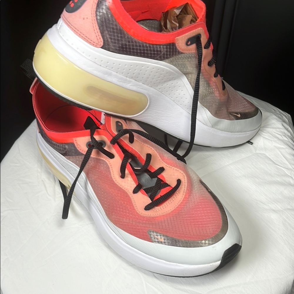 Nike AIR MAX Women's  Running Shoes size 8.5 - Picture 3 of 16